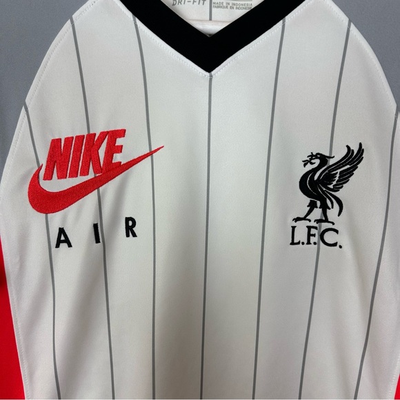 Nike 2021-22 Liverpool Air Max Club Collection - Picture 3 of 12